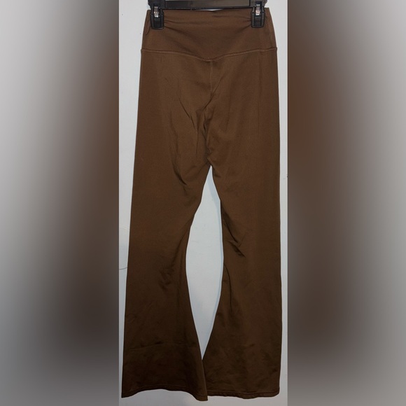 Mono B Cocoa Venice Crossover Waist Yoga Pants - Picture 2 of 3